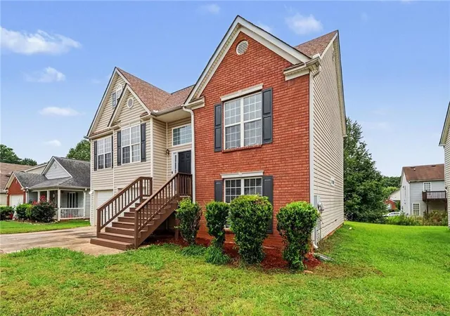 Photo 3 of Sale Pending at 2836 Amerson Trl, Ellenwood, GA 30294 | MLS# 7814016 | Listing updated on 2026-08-25