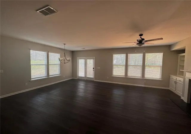 5th image of 3385 Park Pointe Cir, Scottdale, GA 30079 | MLS# 7747274