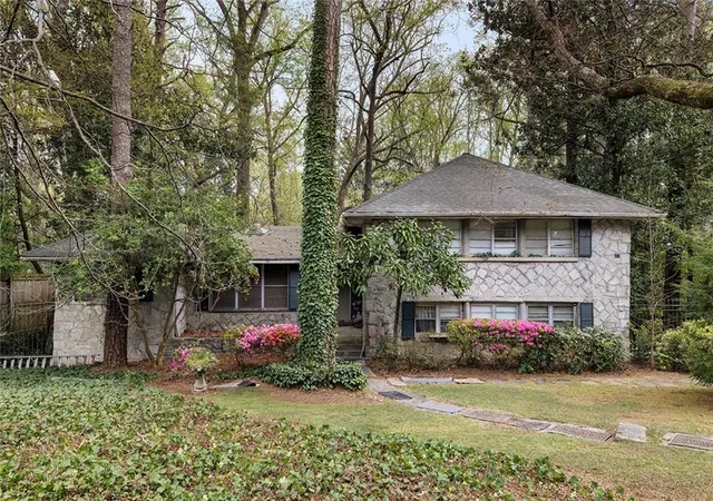 1st image of 747 Lullwater Rd Ne, Atlanta, GA 30307 | MLS# 7744480