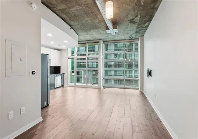 3rd image of 923 Peachtree St Ne #1523, Atlanta, GA 30309 | MLS# 7770835