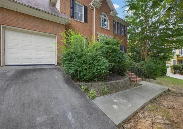 Photo 2 of Single family home for sale at 1069 Sunny Fld Ln, Lawrenceville, GA 30043 | MLS# 7810060 | Listing updated on 2026-08-27