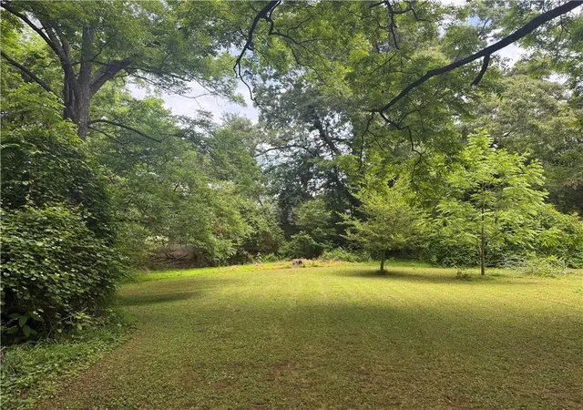 3rd image of 5028 Valley St, Oakwood, GA 30566 | MLS# 7771426