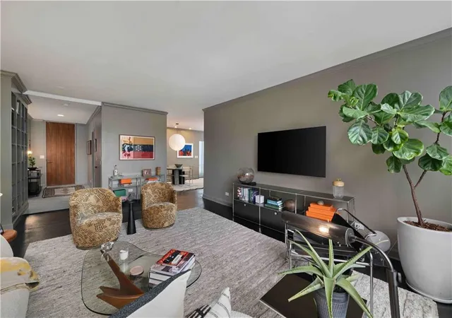 1st image of 2575 Peachtree Rd Ne #4H, Atlanta, GA 30305 | MLS# 7795365