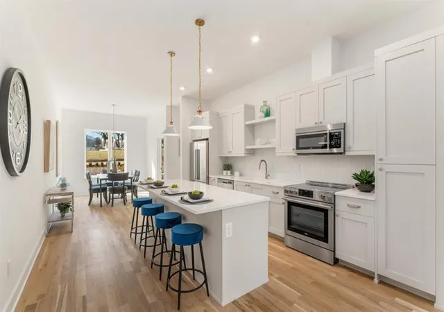Photo 3 of Townhouse for sale at 1237 Memorial Dr SE #305, Atlanta, GA 30316 | MLS# 7816264 | Listing updated on 2026-09-09