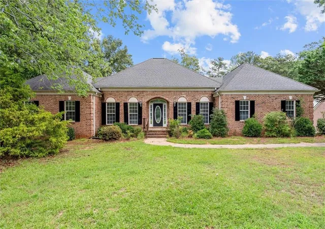 Photo 2 of Sale Pending at 9790 Ct Lynn Ln, Winston, GA 30187 | MLS# 7808590 | Listing updated on 2026-10-04