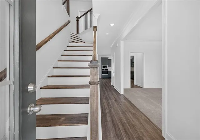 4th image of 982 Homepark Cir, Sugar Hill, GA 30518 | MLS# 7819996