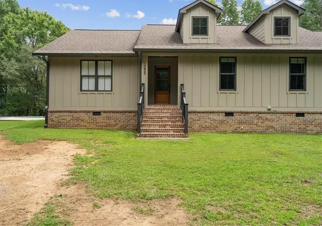 Photo 3 of Single family home for sale at 1358 Reeves Sta Rd SW, Calhoun, GA 30701 | MLS# 7819626 | Listing updated on 2026-09-11