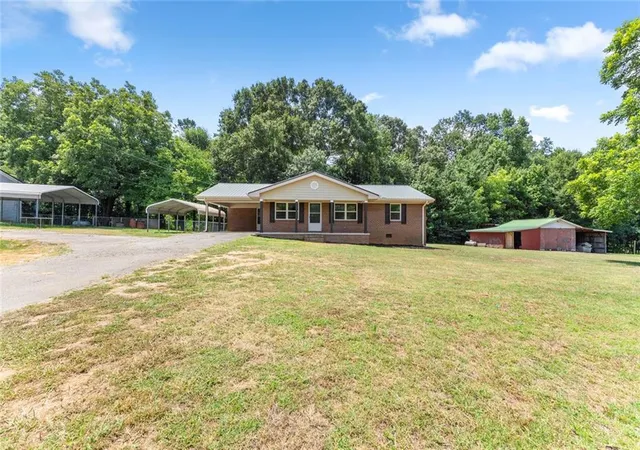 1st image of 6018 Hwy 52, Gillsville, GA 30543 | MLS# 7802901