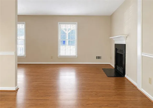 Photo 4 of Single family home for sale at 4117 Summer Wood Dr, Snellville, GA 30039 | MLS# 7815294 | Listing updated on 2026-09-19