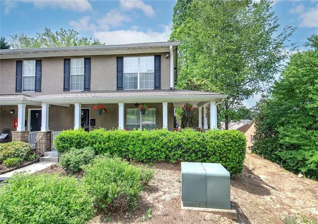 2nd image of 3200 Seven Pines Court #108, Atlanta, GA 30339 | MLS# 7813048