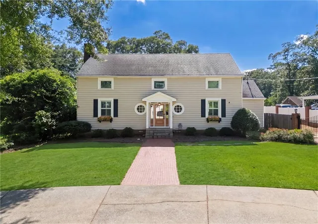 1st image of 711 Maple Dr, Griffin, GA 30224 | MLS# 7811475