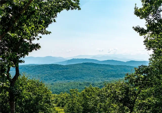 Photo 3 of Single family home for sale at 136 Eagle Ridge, Morganton, GA 30560 | MLS# 7757917 | Listing updated on 2026-09-29
