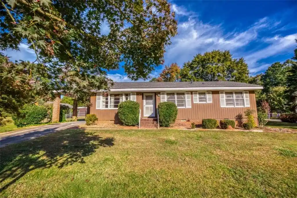 Photo 1 of Single family home for sale at 1525 Woodacres Rd, Monroe, GA 30655 | MLS# 7860915 | Listing updated on 2026-10-30