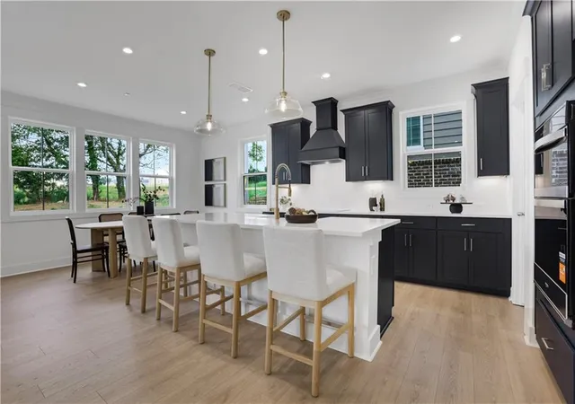 Photo 4 of Single family home for sale at 117 Kindred Ln, Marietta, GA 30066 | MLS# 7825053 | Listing updated on 2026-09-19