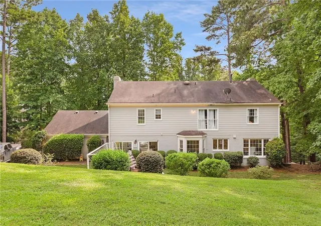 2nd image of 2660 Spalding Dr, Sandy Springs, GA 30350 | MLS# 7710195