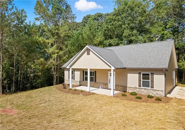 2nd image of 193 Tabitha Page Ln, Toccoa, GA 30577 | MLS# 7819022