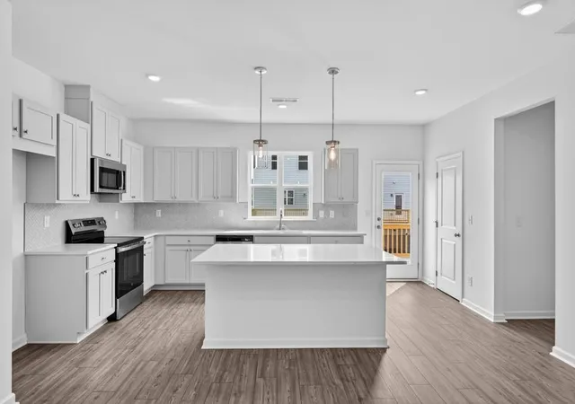 image of 102 Epperly Wy, Tucker, GA 30084 | MLS# 7774105