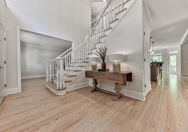 Photo 3 of Sale Pending at 5037 Towne Lake Hills N, Woodstock, GA 30189 | MLS# 7785696 | Listing updated on 2026-08-21