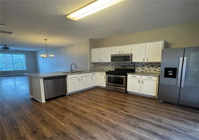 Photo 4 of Townhouse for sale at 280 Devonshire Dr, Alpharetta, GA 30022 | MLS# 7803174 | Listing updated on 2026-09-07