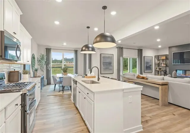 Photo 4 of Sale Pending at 347 Bailiwick Ln, Canton, GA 30115 | MLS# 7804482 | Listing updated on 2026-09-01