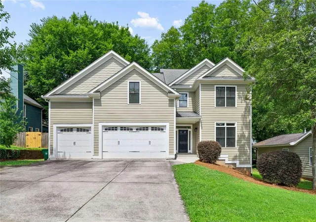 Photo 3 of Sale Pending at 280 3rd Avenue, Avondale Estates, GA 30002 | MLS# 7792331 | Listing updated on 2026-09-07