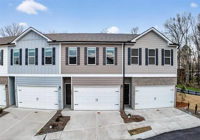 2nd image of 146 Brexley Dr, Calhoun, GA 30701 | MLS# 7730852