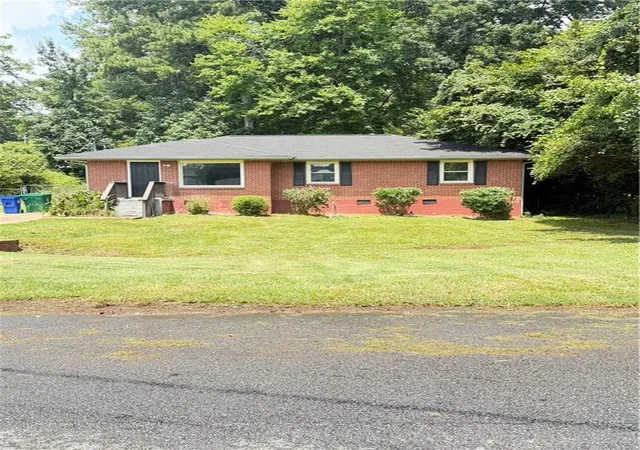 Photo 1 of Sale Pending at 4390 Glenwood Pkwy, Decatur, GA 30032 | MLS# 7825183 | Listing updated on 2026-10-12