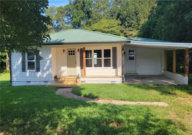 Photo 1 of Single family home for sale at 1477 S Highway 100, Bowdon, GA 30108 | MLS# 7823638 | Listing updated on 2026-09-14