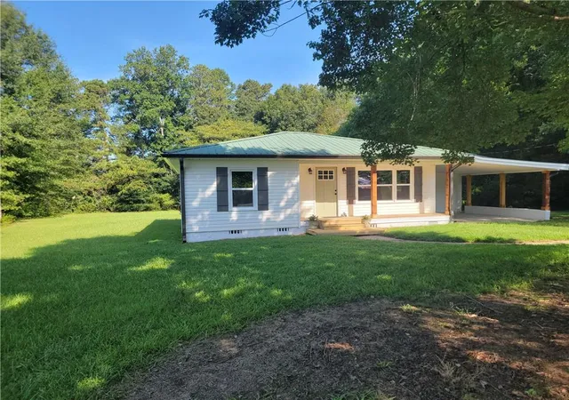 Photo 2 of Single family home for sale at 1477 S Highway 100, Bowdon, GA 30108 | MLS# 7823638 | Listing updated on 2026-09-14
