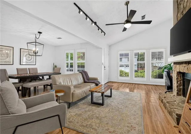 2nd image of 1125 Capital Club Cir Ne, Brookhaven, GA 30319 | MLS# 7802599