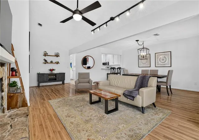 Photo 2 of Sale Pending at 1125 Capital Clb Cir NE, Brookhaven, GA 30319 | MLS# 7802599 | Listing updated on 2026-07-23