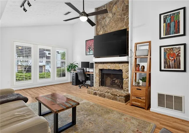 Photo 3 of Sale Pending at 1125 Capital Clb Cir NE, Brookhaven, GA 30319 | MLS# 7802599 | Listing updated on 2026-07-23