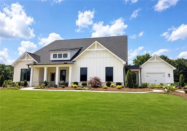Single family home for sale at 8550 Oak Holw Way, Cumming, GA 30041 | MLS# 7790633 | Listing updated on 2026-09-20