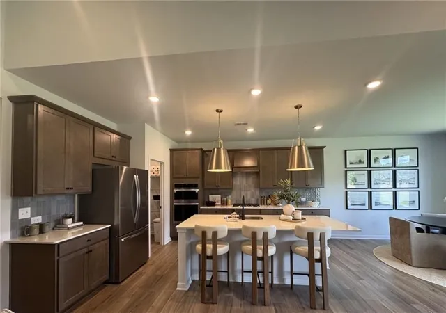 Photo 4 of Single family home for sale at 8550 Oak Holw Way, Cumming, GA 30041 | MLS# 7790633 | Listing updated on 2026-09-20