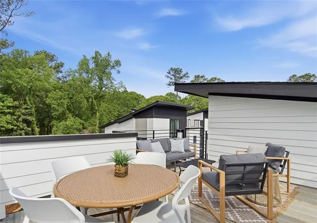 2nd image of 1186 Penny Ln, Atlanta, GA 30324 | MLS# 7804029