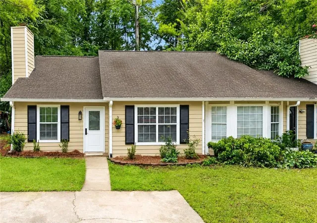 Photo 1 of Sale Pending at 333 Farm Pl Ct Ne, Woodstock, GA 30188 | MLS# 7812353 | Listing updated on 2026-09-01