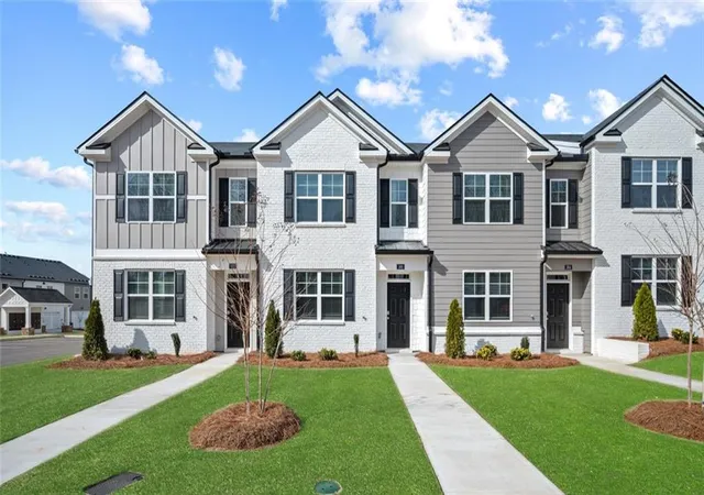 Homes for sale in Stockbridge, GA | 404 Reflection Dr, Stockbridge, GA 30281 | MLS# 7749596