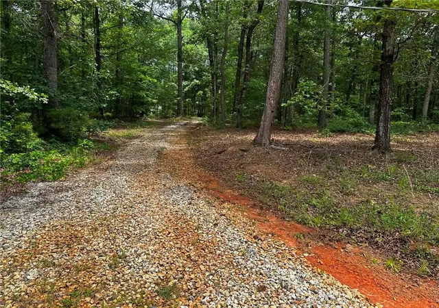 2nd image of 1957 Old Carnesville Rd, Commerce, GA 30530 | MLS# 7778295