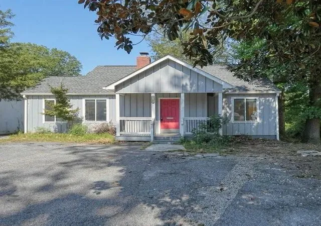 1st image of 717 Washington Ave Ne, Marietta, GA 30060 | MLS# 7759538