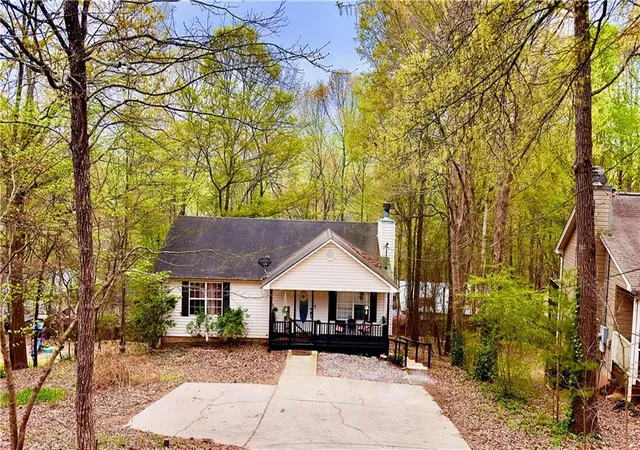 Photo 1 of Single family home for sale at 6600 Crystal Cvs Trl, Gainesville, GA 30506 | MLS# 7818892 | Listing updated on 2026-08-11