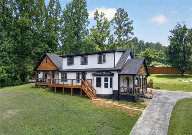 2nd image of 34 Bodie Rd, Talking Rock, GA 30175 | MLS# 7787543
