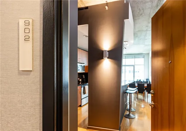 Photo 2 of Condo for sale at 943 Peachtree St Ne #902, Atlanta, GA 30309 | MLS# 7811064 | Listing updated on 2026-08-20