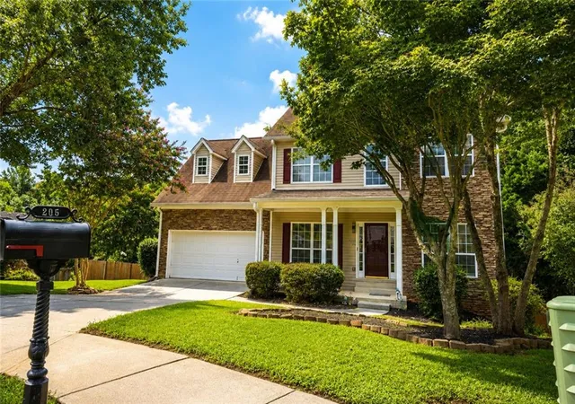 3rd image of 205 Leecroft Court Court, Sugar Hill, GA 30518 | MLS# 7818538