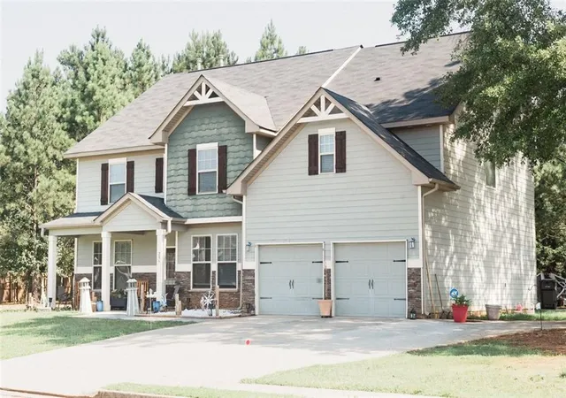 Photo 3 of Single family home for sale at 295 Stonecreek Pkwy, Covington, GA 30016 | MLS# 7830361 | Listing updated on 2026-09-03