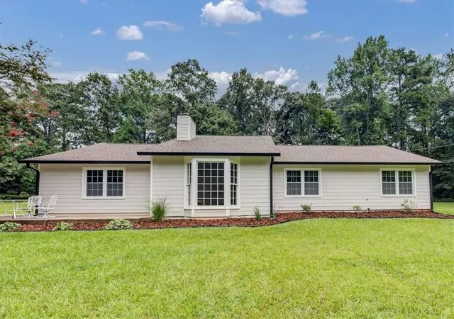 2nd image of 120 Creekwood Ln, Fayetteville, GA 30214 | MLS# 7816342