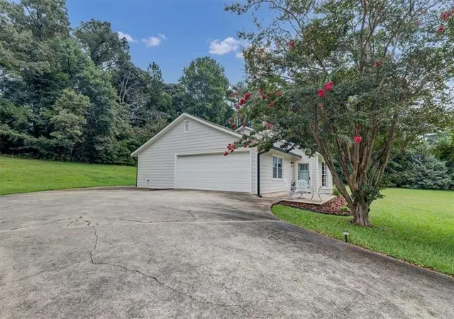 5th image of 120 Creekwood Ln, Fayetteville, GA 30214 | MLS# 7816342
