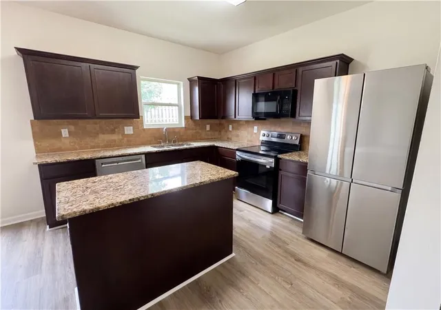 3rd image of 2728 Feldspar Wy, Riverdale, GA 30296 | MLS# 7786657