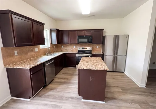 4th image of 2728 Feldspar Wy, Riverdale, GA 30296 | MLS# 7786657