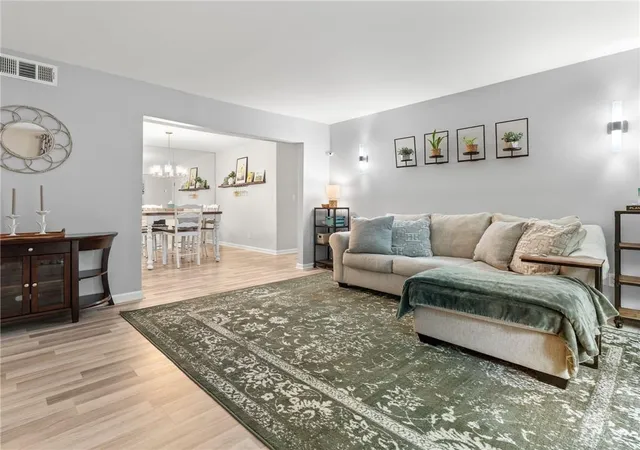 2nd image of 6851 Roswell Rd #H26, Atlanta, GA 30328 | MLS# 7777972