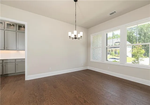 5th image of 2475 Stewart Rd, Cumming, GA 30041 | MLS# 7788047